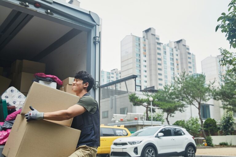 어느 택배기사의 바람, “상품 좀 나눠서 주문해 줬으면 좋겠다”