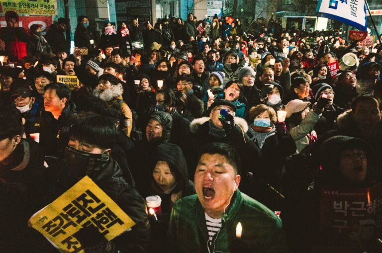 ‘산업 가부장제’의 몰락, 이대남들이 분노하는 이유 들어 봤나.