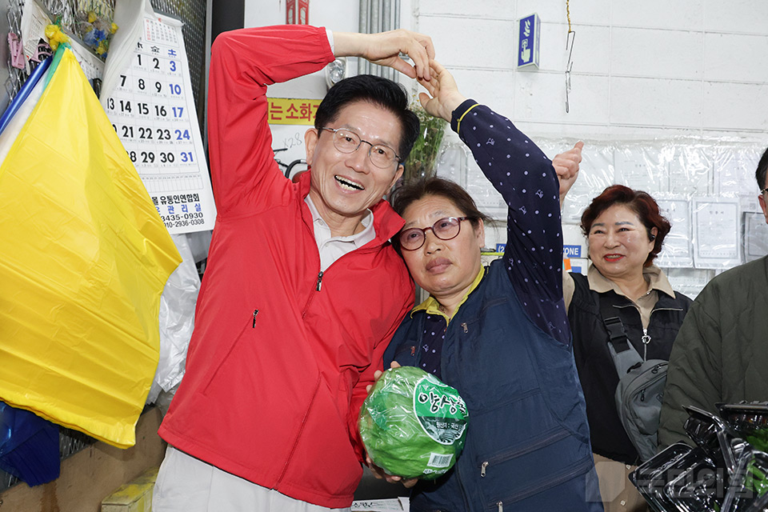 선거운동 첫날, 김문수 빨간 점퍼에 없었던 것: 슬로우레터 5월13일.
