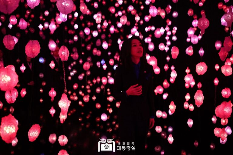 김건희 특검 첫 수사 대상은 “삼부 체크하고”와 신발 사이즈: 슬로우레터 7월4일.