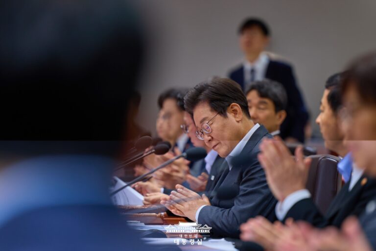 “사람 목숨 우습게 보는 기업, 돈으로 때려야 한다.”