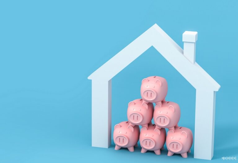 땅짚고 헤엄치던 주담대, 저성장-양극화 덫에서 빠져 나와야 한다.