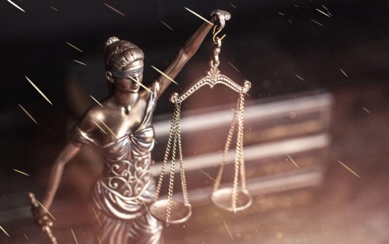 정신장애 피의자 ‘홀로’ 압수수색, 배심원단 ‘만장일치’ 무죄 뒤집기는 정당한가?