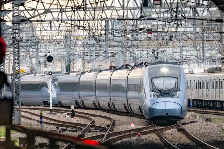 방치된 코레일의 적자, KTX+SRT 드디어 합친다: 슬로우레터 12월9일.