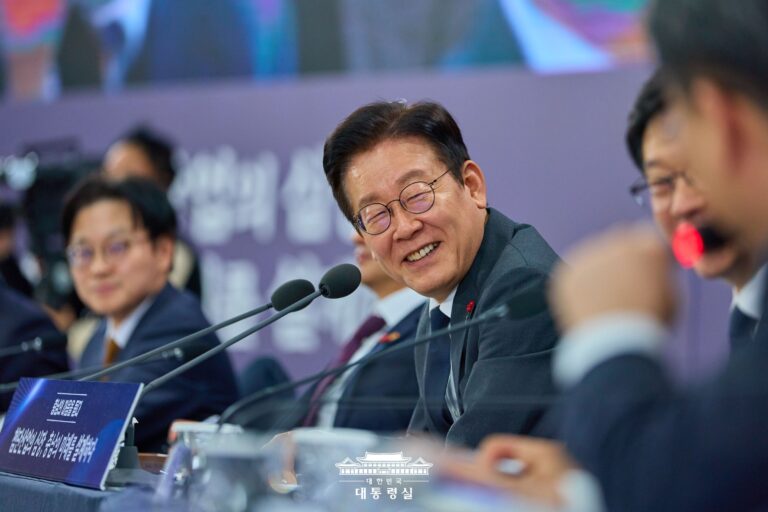 윤석열이 망친 경제, 살아나고 있나.