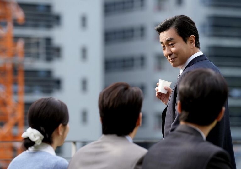 한국 자본주의의 구조적 잔여물 ‘김부장’: ‘잔혹한’ 열 가지 테제