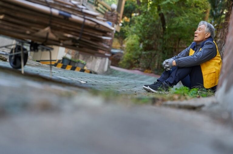 A씨의 비극: 복지 사각지대 발굴 대상 선정됐지만 결국 주검으로…