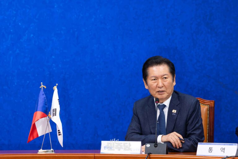 “정청래의 반역” 비판에 “대통령께 누를 끼쳐드려 죄송”: 슬로우레터 2월9일.