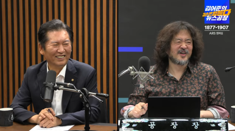 검찰 개혁 합의 다음 날 뉴스공장 달려간 정청래, “대통령과 마음 일치했다”: 슬로우레터 3월19일.