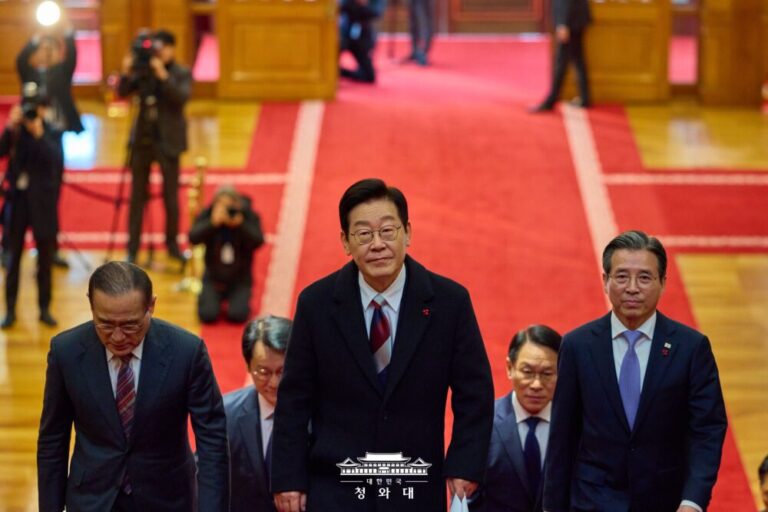 집권 300일, 이재명 정부 공약 92%가 완료 또는 진행 중.