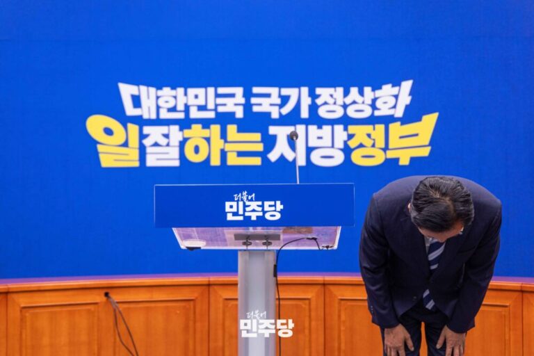국민의힘에 지지율 1위 내 준, ‘선거 기계’ 민주당