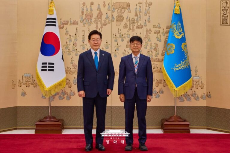“세월호는 교통사고”라던 이병태 “5.18이 성역화됐다” 막말 논란: 슬로우레터 7월6일.