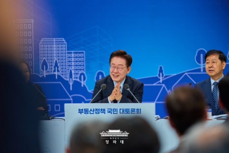 “빨리하겠다, 내가 원래 속도가 빠른 사람이다”: 슬로우레터 7월24일.