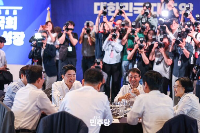 보완 수사권 국물도 남김 없이 폐지, 민주당 교통정리도 안 됐다: 슬로우레터 7월13일.