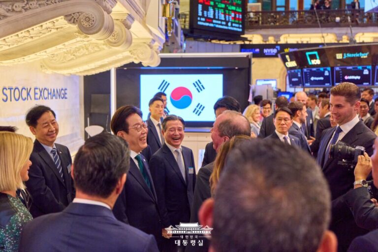 가혹한 청구서: 주가를 국정 목표로 삼았더니 생긴 일들