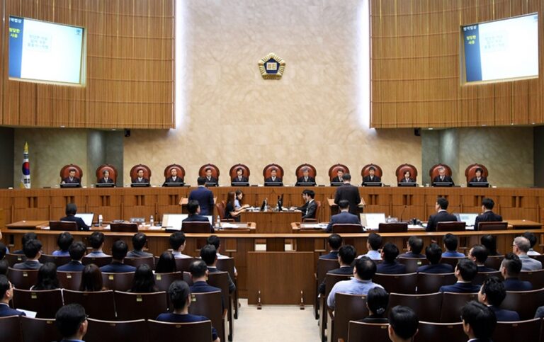 대법관이 챙긴 월 200만 원 격려금, 부끄럽지 않나